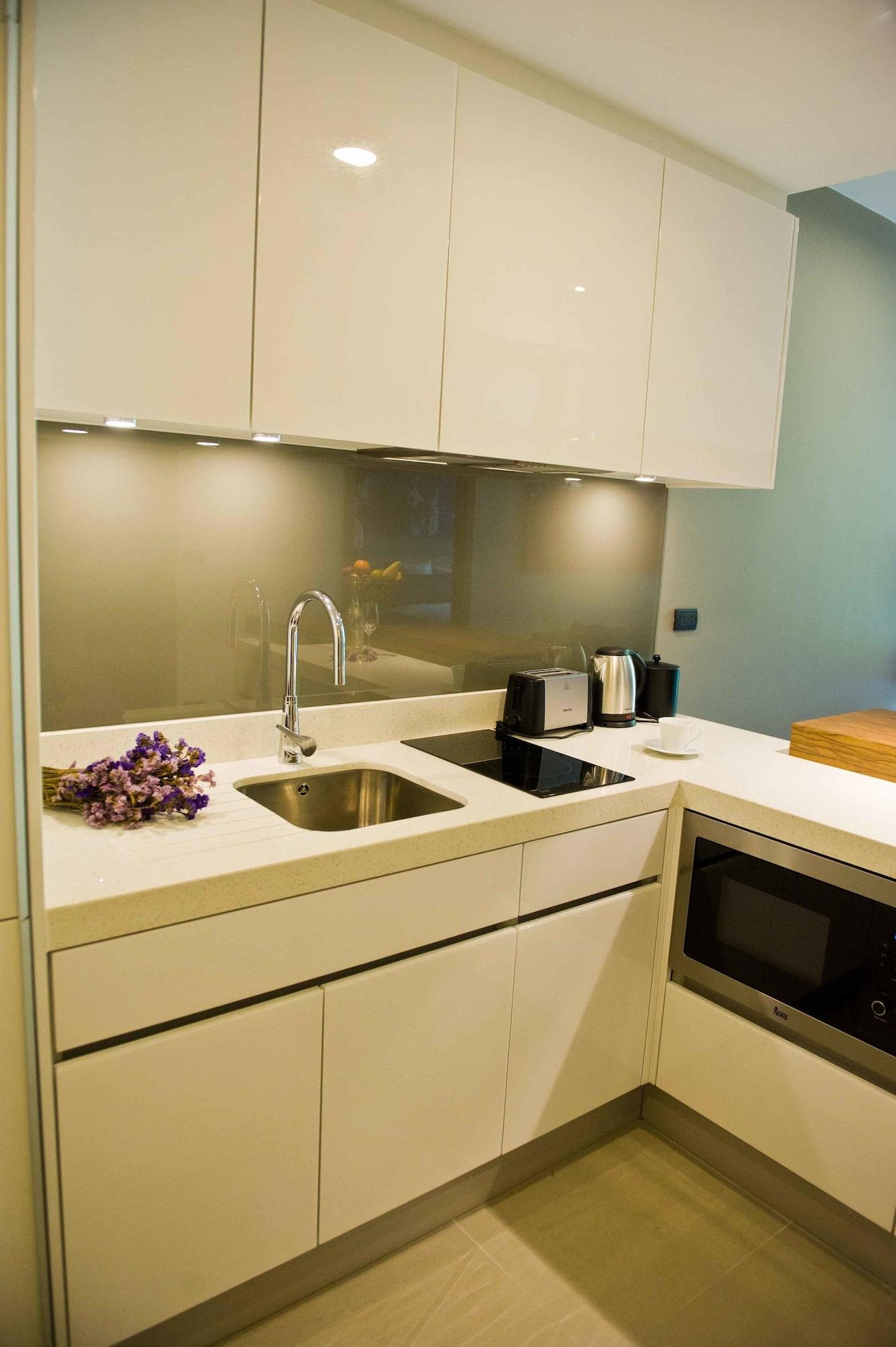 Ocean Stone Apartamento Phuket Exterior foto